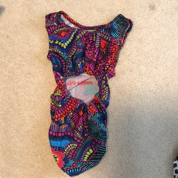 Foxy’s Magenta Shapes Leotard - Picture 2 of 3